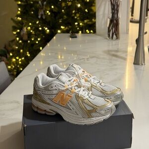 New Balance White and Gold Athletic Shoes 1906